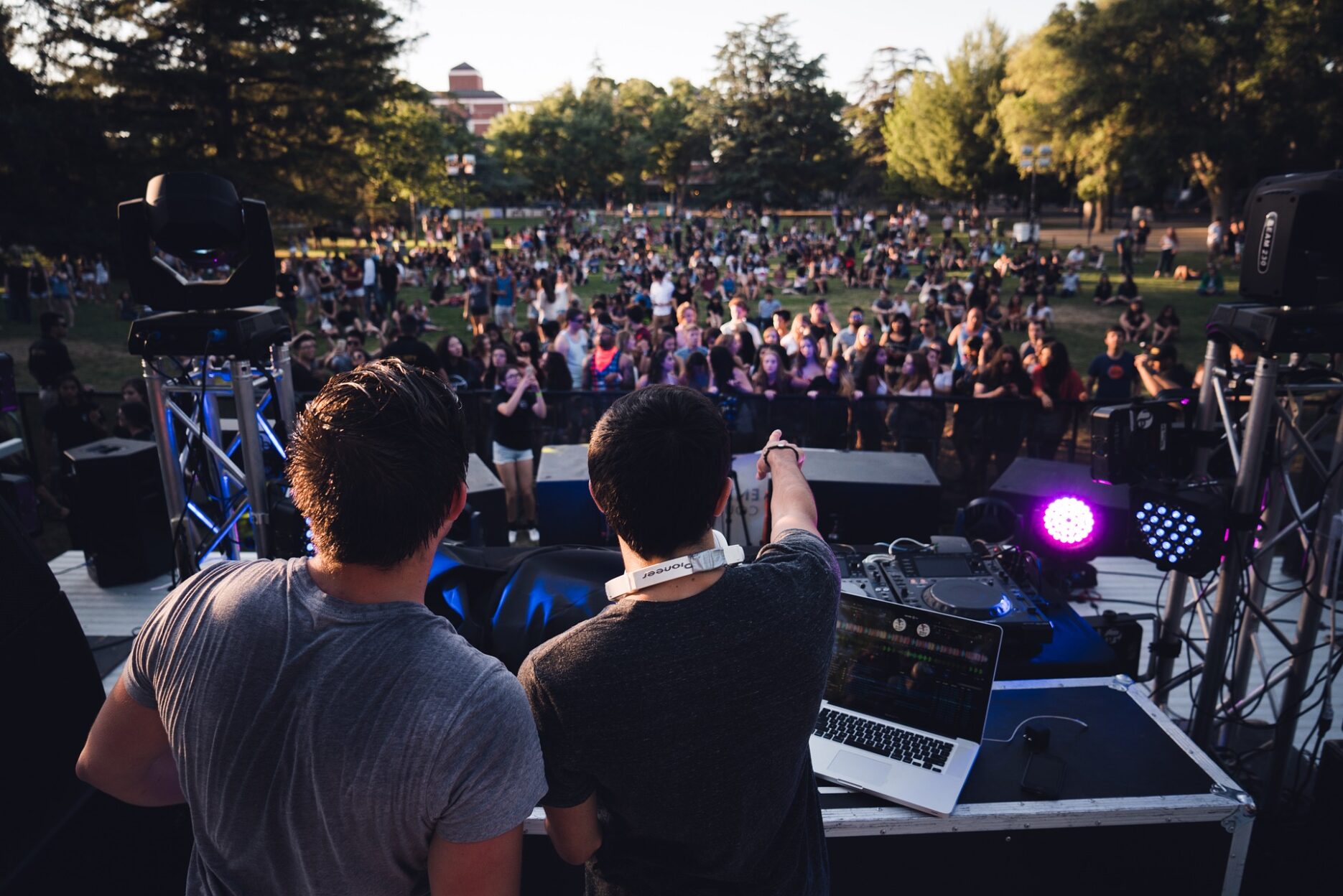 Rätt ljud- och DJ-utrustning för fest och event